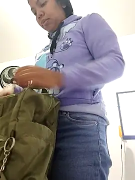 CloeeHills  online show from 24, 9, 2025