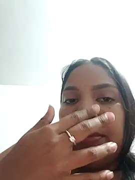 CloeeHills  online show from 7, 10, 2025