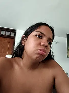 CloeeHills  online show from 7, 10, 2025