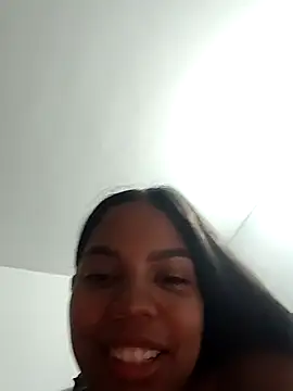 CloeeHills  online show from 17, 10, 2025