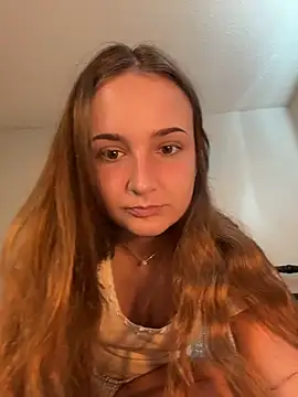 MadilynX777 online show from 12, 10, 2025