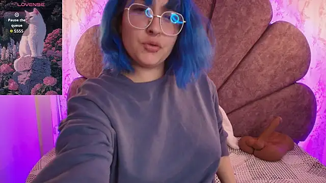 Lilith curvy online show from 13, 9, 2025