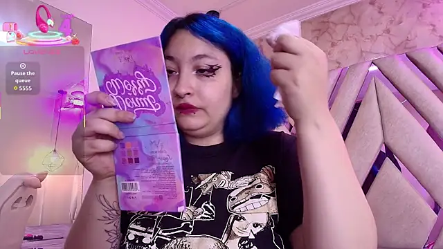 Lilith curvy online show from 13, 10, 2025