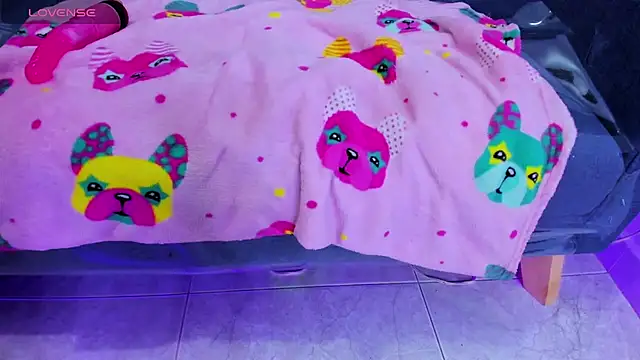 Snapshot of ShaunaDream chatting on 10, 10, 2025 ShaunaDream online show from 10, 10, 2025