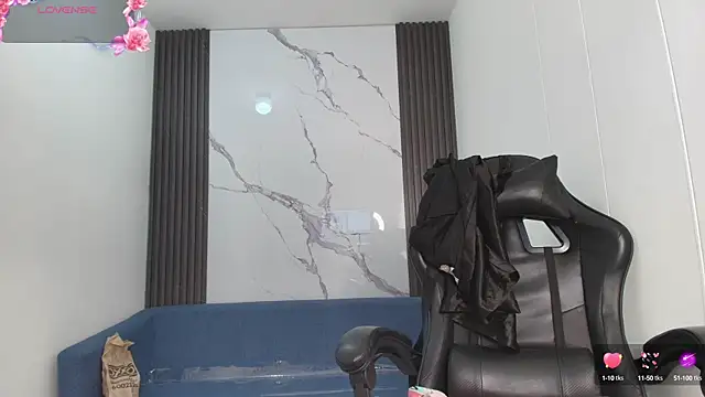 Snapshot of ShaunaDream chatting on 16, 10, 2025 ShaunaDream online show from 16, 10, 2025