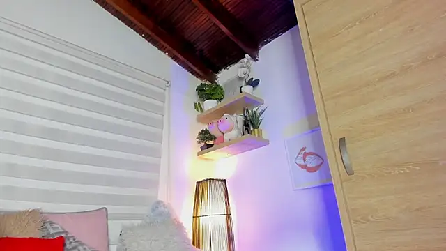 Snapshot of sara_madrid chatting on 30, 3, 2026 sara madrid online show from 30, 3, 2026