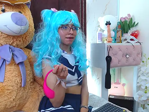 Snapshot of VioletxBloom chatting on 5, 10, 2025 VioletxBloom online show from 5, 10, 2025