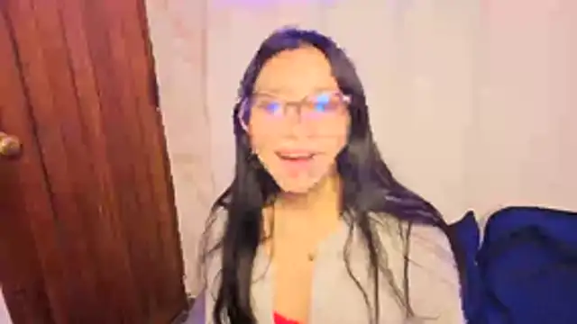 VioletxBloom online show from 16, 11, 2025