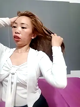 Snapshot of sulove_xx chatting on 15, 4, 2026 sulove xx online show from 15, 4, 2026