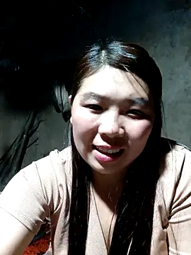 quynhkoolbae online show from 5, 12, 2025