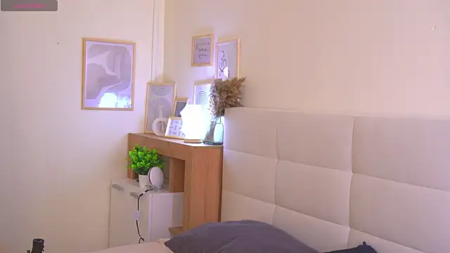 Venelopa online show from 6, 10, 2025