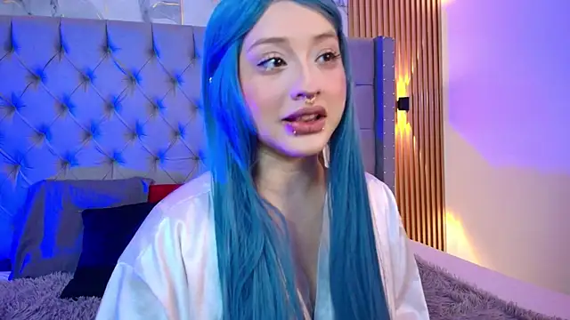 Snapshot of Suxan_White_ chatting on 11, 3, 2026 Suxan White online show from 11, 3, 2026