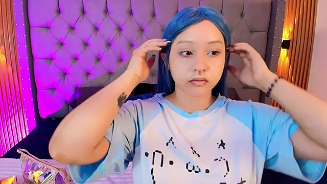 Snapshot of Suxan_White_ chatting on 25, 3, 2026 Suxan White online show from 25, 3, 2026