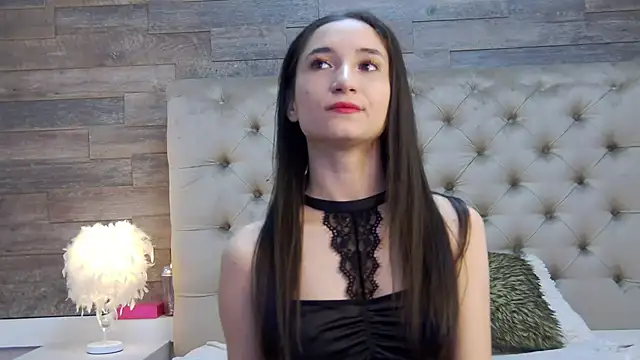 Snapshot of CarolinaBlair chatting on 19, 10, 2025 CarolinaBlair online show from 19, 10, 2025