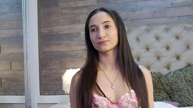 Snapshot of CarolinaBlair chatting on 27, 10, 2025 CarolinaBlair online show from 27, 10, 2025