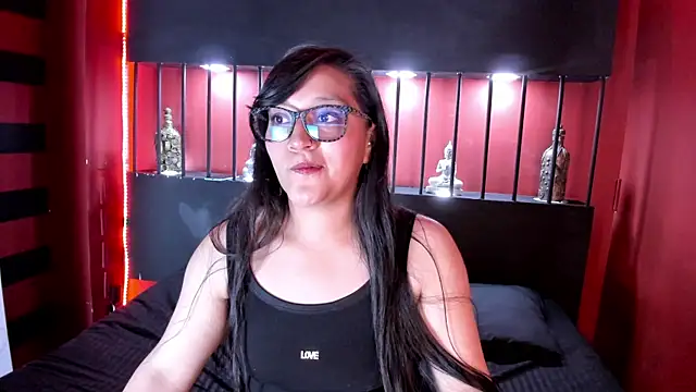 Skye bluee  online show from 11, 9, 2025