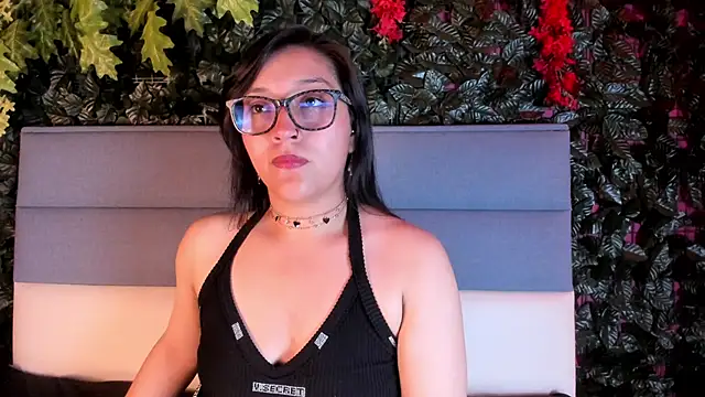 Skye bluee  online show from 21, 9, 2025