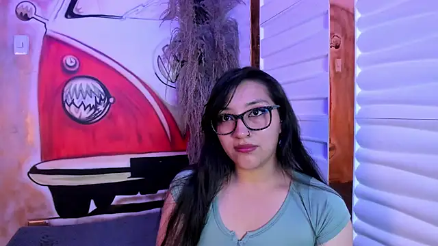 Skye bluee  online show from 14, 10, 2025