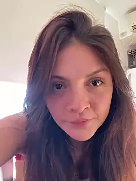 Snapshot of Danielaeliana chatting on 8, 5, 2026 Danielaeliana online show from 8, 5, 2026