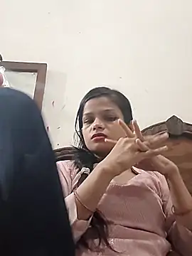 Komal0099 online show from 18, 9, 2025