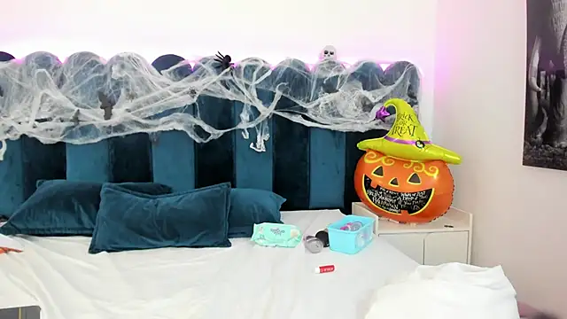 Snapshot of EmilyHanks_ chatting on 1, 11, 2025 EmilyHanks  online show from 1, 11, 2025