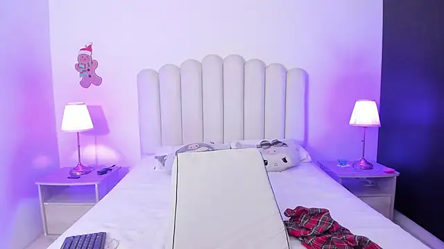 SofieBunnie online show from 25, 5, 2026