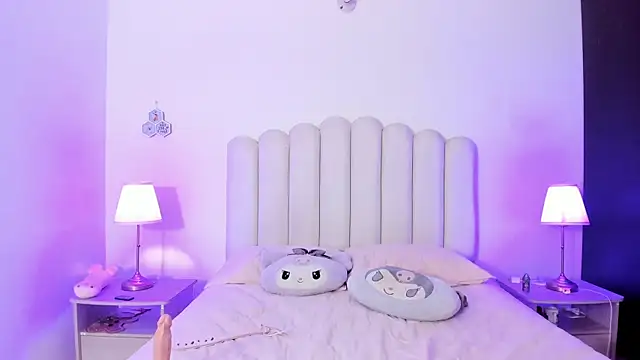 SofieBunnie online show from 22, 6, 2026