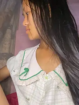 Snapshot of milo_bae chatting on 19, 6, 2026 milo bae online show from 19, 6, 2026