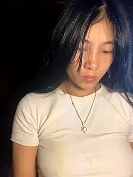 EmLy02 online show from 7, 11, 2025