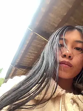 EmLy02 online show from 3, 12, 2025