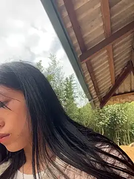 EmLy02 online show from 10, 3, 2026