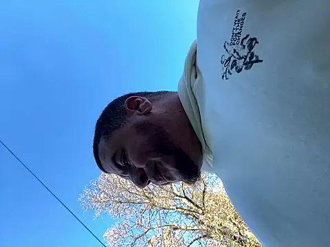 Snapshot of kev0n2389 chatting on 11, 10, 2025 kev0n2389 online show from 11, 10, 2025