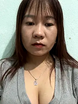 qinejr37 online show from 2, 11, 2025