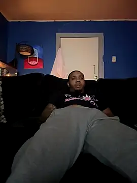 Snapshot of Kingstrokezxx chatting on 2, 12, 2025 Kingstrokezxx online show from 2, 12, 2025