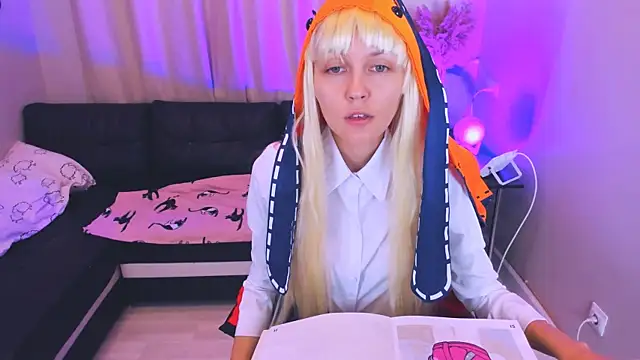 Snapshot of Mia_meowXkiss chatting on 1, 10, 2025 Mia meowXkiss online show from 1, 10, 2025