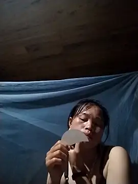 Snapshot of __Ngoc20__ chatting on 23, 9, 2025   Ngoc20   online show from 23, 9, 2025