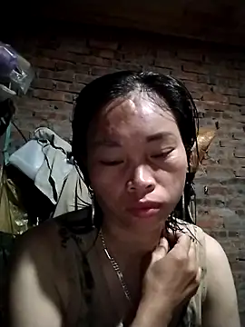 Snapshot of __Ngoc20__ chatting on 31, 10, 2025   Ngoc20   online show from 31, 10, 2025