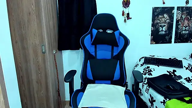 javiersexymann online show from 11, 2, 2025