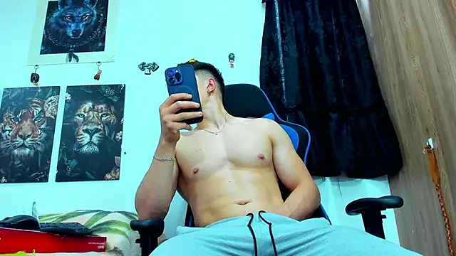 javiersexymann online show from 14, 3, 2025