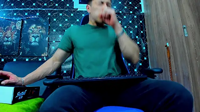 javiersexymann online show from 9, 9, 2025