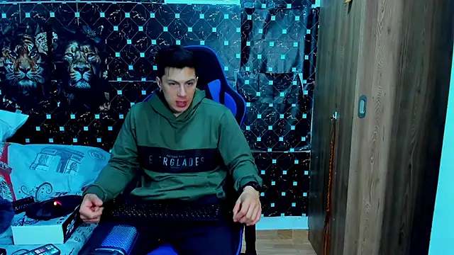 javiersexymann online show from 17, 12, 2025