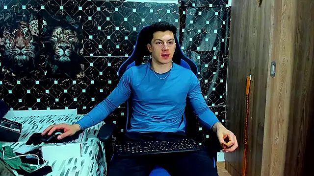 javiersexymann online show from 10, 5, 2026