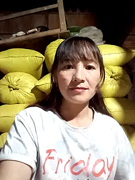 Mini3333 online show from 4, 10, 2025