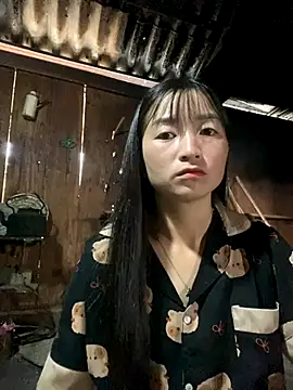 Snapshot of -mina--- chatting on 14, 9, 2025 -mina--- online show from 14, 9, 2025