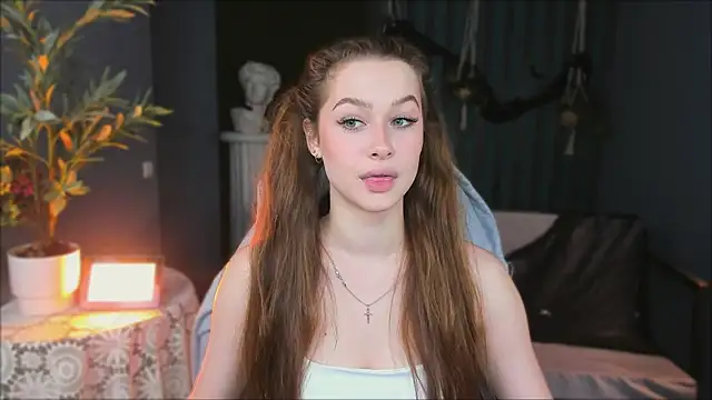 Snapshot of ArielSykes chatting on 28, 10, 2025 ArielSykes online show from 28, 10, 2025