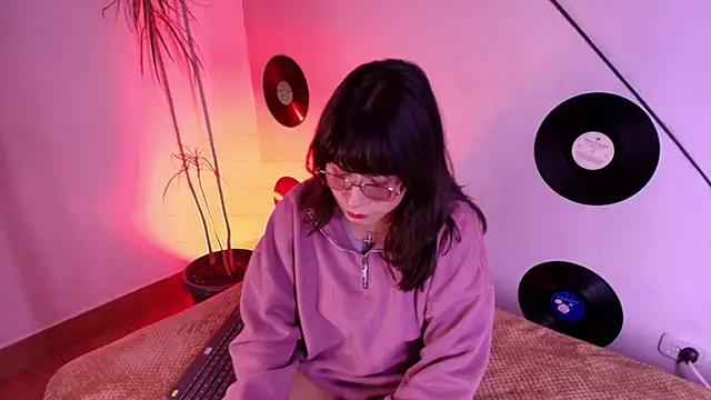 kitty malach online show from 7, 5, 2026