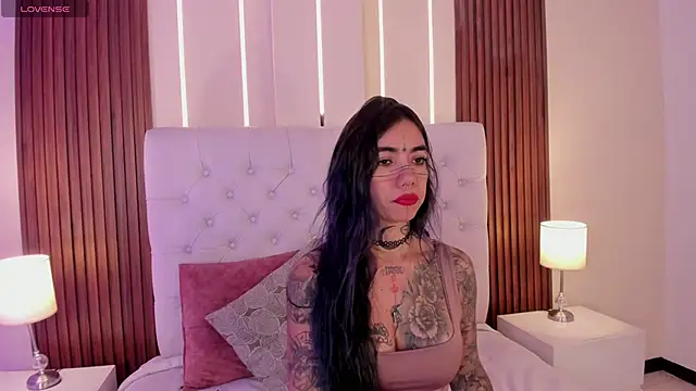 ViolettaAlemida online show from 20, 9, 2025