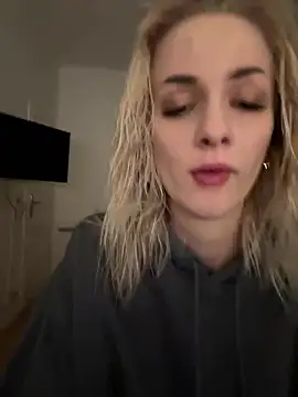 Snapshot of DaryaDoll chatting on 12, 1, 2026 DaryaDoll online show from 12, 1, 2026