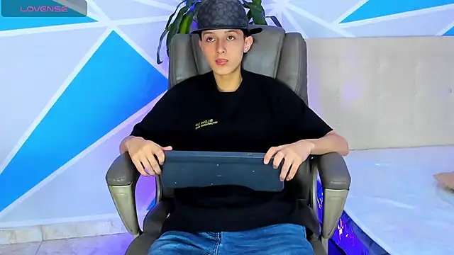 ArthurCox online show from 22, 9, 2025