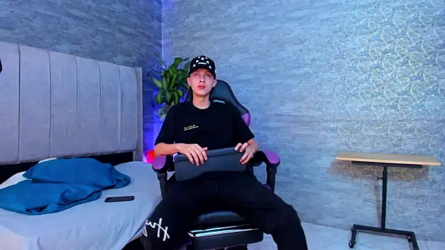 ArthurCox online show from 5, 11, 2025